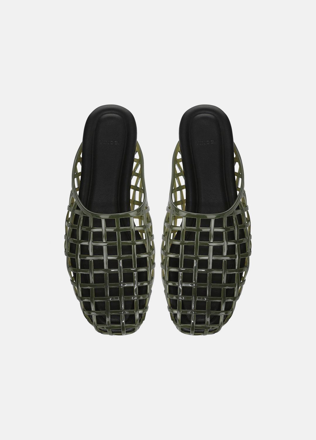 VINCE Barcelona Jelly Sandal in Sandals