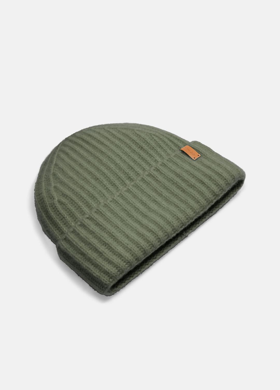 VINCE Plush Cashmere Chunky-Knit Beanie in Scarves & Hats