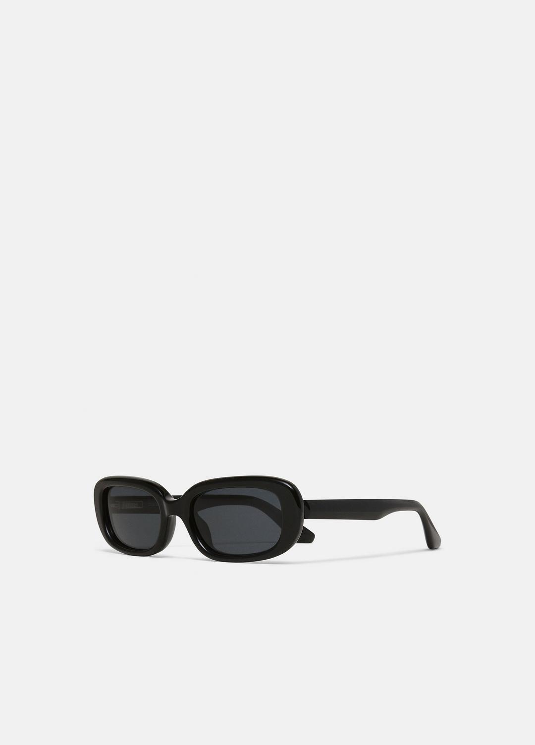 VINCE Chimi 12 Sunglasses in Sunglasses